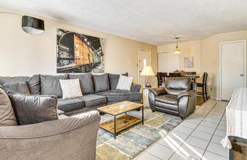 Pike House | 5 Mi to Eagle Creek Park Home with Fenced Yard!