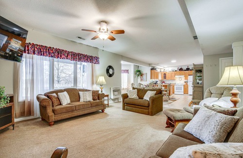 Jackson County Apartment | 5 Mi to Fort Osage: Quiet Countryside Studio