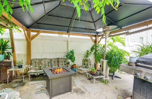 Lynn Apartment | 5 Mi to Salem! Lynn Apt By the Sea w/Hot Tub