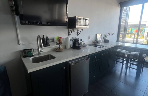 Agonia Apartment | 5 min from SJO Airport Poas Volcano Alsacia Alajuela down town nCozy comfy A/C