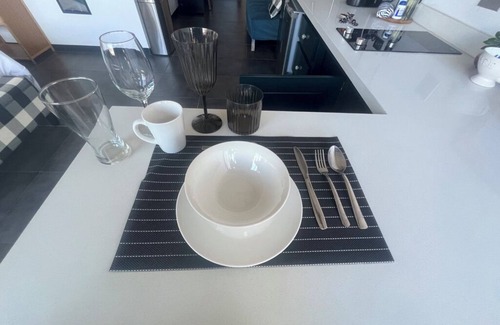 Agonia Apartment | 5 min from SJO Airport Poas Volcano Alsacia Alajuela down town nCozy comfy A/C