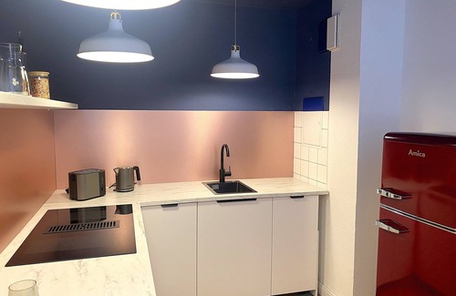 Gera Apartment | 5 Min von der Hochschule enfernt - Familien-Apartment mit Balkon & Kinderbett