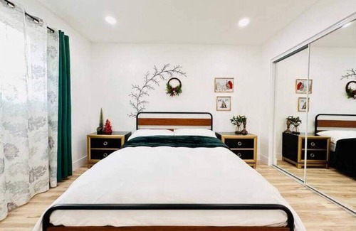 Las Vegas House | 5 mins Summerlin; 8 miles Strip & LAS airport