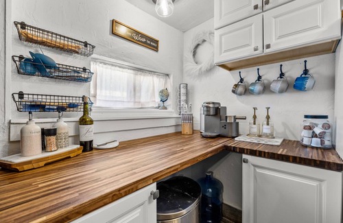 Southside House | 5 minute walking to downtown, NAU, coffee shops, shopping, parks and more!