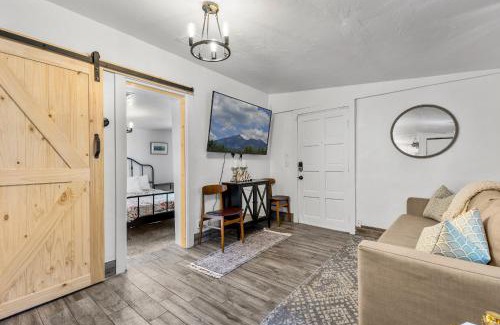 Southside House | 5 minute walking to downtown, NAU, coffee shops, shopping, parks and more!