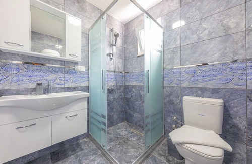 Liman Mahallesi House | 5 Minutes for Beach With Car. Gorgeous sea View. Inside the Nature