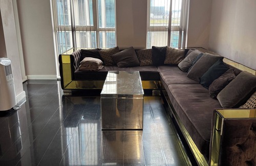 Stratford and New Town Apartment | 5 minutes to Westfield shopping centre, 2 bed flat