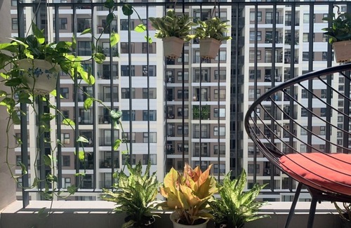 District 9 Apartment | 5 minutes to the theme grand park. Pool view, spacious living room