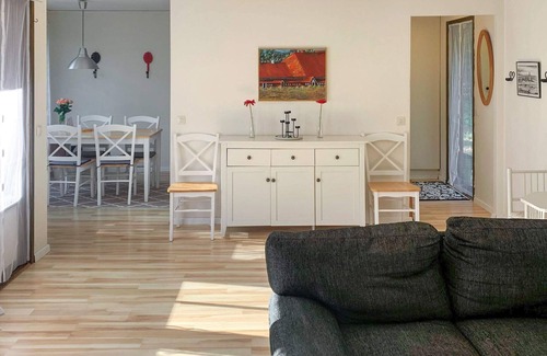 Vaddo House | 5 person holiday home in VÄDDÖ
