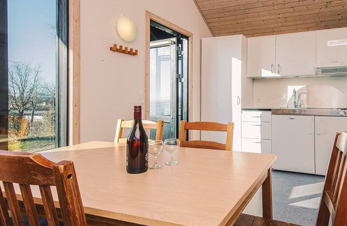 Ronde House | 5 person relaxing holiday park home in Rønde
