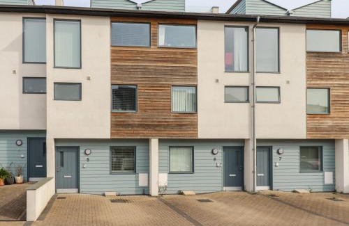 Newquay House | 5 Quay Court