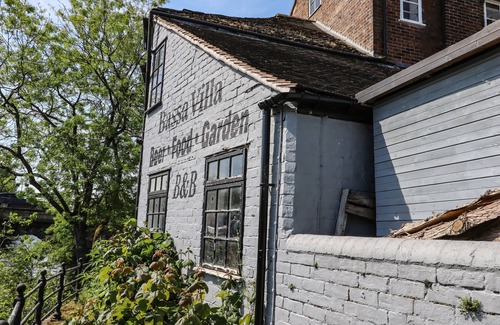 Bridgnorth Cottage | 5 Riverside
