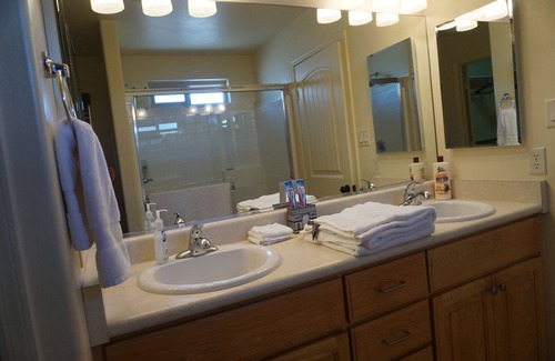 Yuma House | 5★ Smart-Home in best subdivision Livingston Ranch