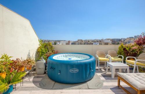 Msida Apartment | 5 Star Delux Sky-Sea Marina Penthouse - Stunning SeaViews and Prime Location