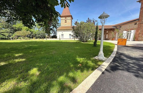 Saint-Lieux-les-Lavaur House | 5-star gîte with private pool at Pigeonnier d'En Barreau