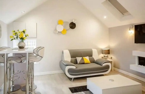 Castleside House | 5 star luxury cottages with outdoor hot tub