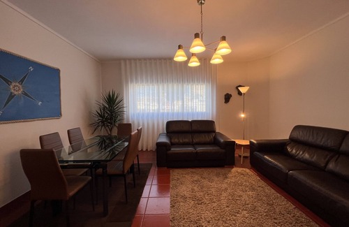 Povoa De Varzim Apartment | 50 m de la Plage et Avec Conditions Pour Mobilité Réduite!