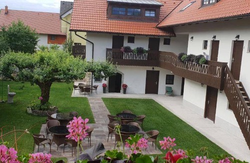 Lesce Bed & Breakfast | 50 m² Bed and breakfast ∙ 4 guests
