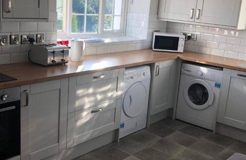 Llanrhystud House | 50 m² Farmhouse ∙ 5 bedrooms ∙ 12 guests