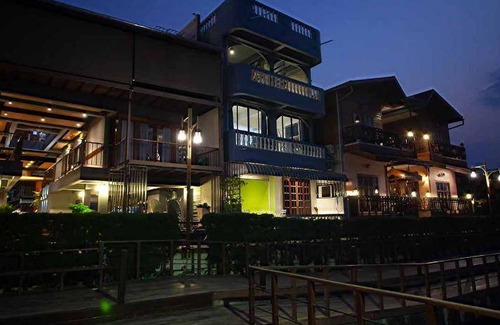 Chiang Khan Hotel | 50 m² Hotel ∙ 5 guests