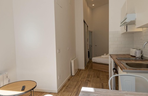Vista Alegre House | 50 mts Metro, 4km Sol/atocha/retiro, Nuevo, Secadora y Lavadora, Wifi, Mascotas