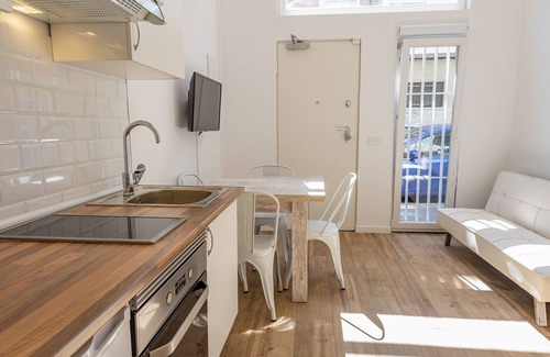 Vista Alegre House | 50 mts Metro, 4km Sol/atocha/retiro, Nuevo, Secadora y Lavadora, Wifi, Mascotas