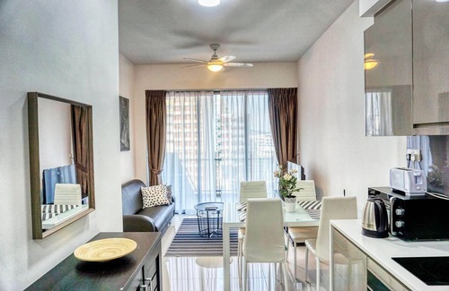 Singapore House | 500 M to JURONG EAST MRT, 2BR SPACE