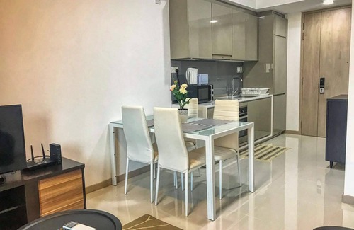 Singapore House | 500 M to JURONG EAST MRT, 2BR SPACE