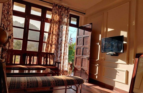 Karnaprayag House | 500 m² House ∙ 10 bedrooms ∙ 30 guests