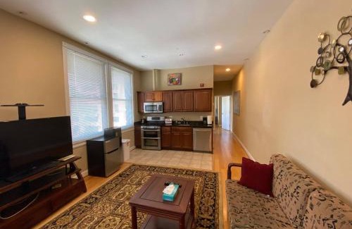 Downtown Baltimore Apartment | 501 Cozy Apartment near Baltimore Inner Harbor!