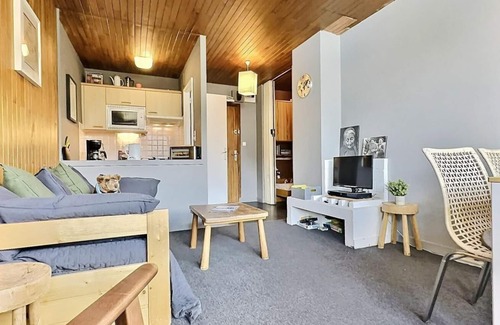 Le Lavachet Apartment | 50m from resort center, 4th floor, balcony, tv, ski locker, 40m², Tignes