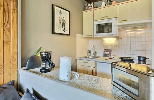Le Lavachet Apartment | 50m from resort center, 4th floor, balcony, tv, ski locker, 40m², Tignes