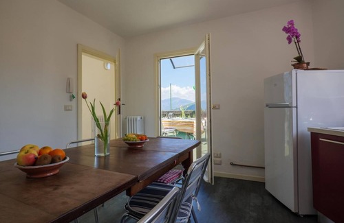 Castello House | 5½-zimmer-haus mit 3 Balkonen und 2 Dachterrassen