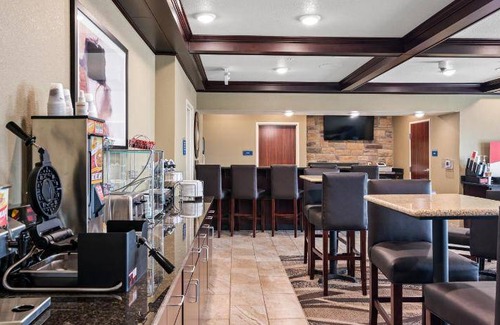 Yuma County Hotel | 51 mΒ² Hotel β 4 guests