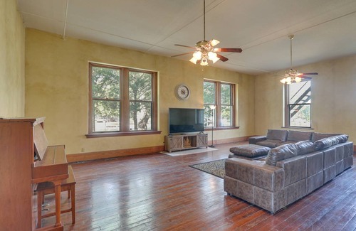 Florence House | 517 m² House ∙ 4 bedrooms ∙ 8 guests