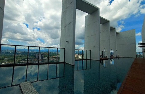 Petaling Jaya House | 518 m² House ∙ 2 guests