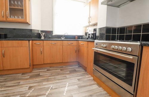 Bare Cottage | 53A PRINCES CRESCENT, pet friendly in Morecambe