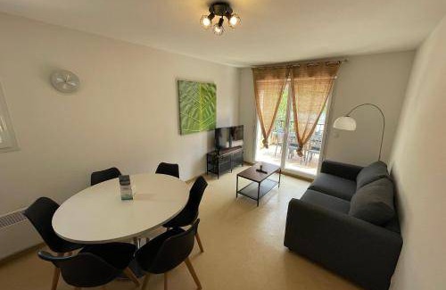 Nishi-Shinjuku House | 54 m² House ∙ 2 bedrooms ∙ 6 guests