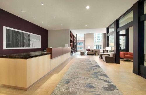 West Loop Gate Hotel | 55 m² Hotel ∙ 2 bedrooms ∙ 127 guests