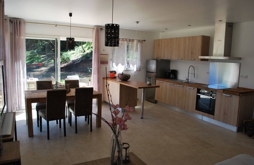 Casaglione Villa | 55-meter detached air-conditioned villa with oak garden