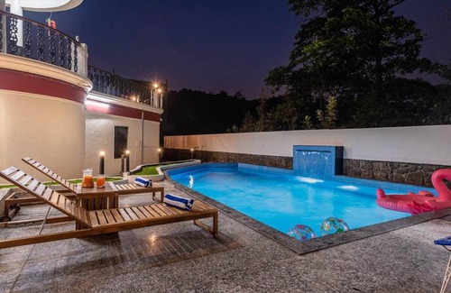 Khandala Villa | 557 m² Villa ∙ 5 bedrooms ∙ 15 guests