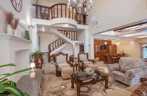 Khandala Villa | 557 m² Villa ∙ 5 bedrooms ∙ 15 guests