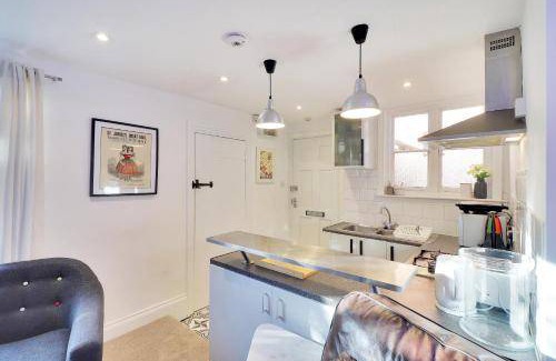 Five Oak Green Apartment | 56 m² Apartment ∙ 1 bedroom ∙ 4 guests