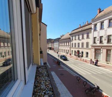 Szeged Apartment | 56 m² Apartment ∙ 2 bedrooms ∙ 4 guests