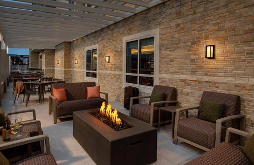 Clear Lake Shores Hotel | 56 m² Hotel ∙ 127 guests