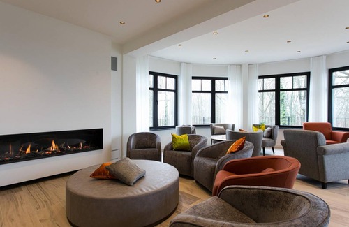 Kluisbergen House | 566 m² House ∙ 14 bedrooms ∙ 30 guests