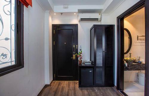 Hang Trong Hotel | 58 m² Hotel ∙ 2 bedrooms ∙ 5 guests