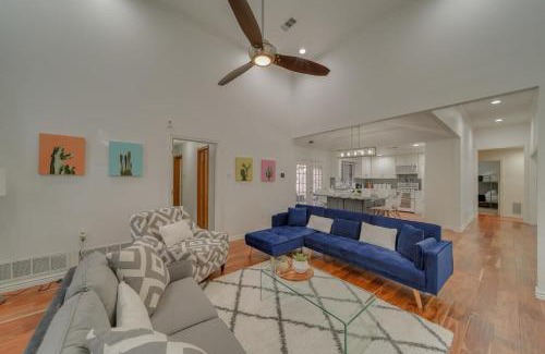 Richardson House | 5BD-3BA Bright & Cheerful Backyard Pool Retreat