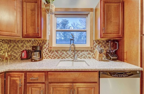 Pocono Pines House | 5BR /3BA Spacious House by Camelback & Kalahari
