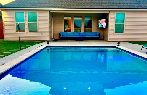 Slidell House | 5BR home with pool, 3 baths; spacious, serene for unforgettable stays